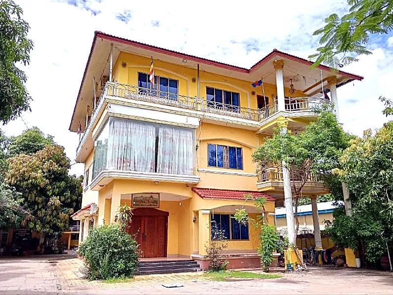 Bank Auction: Commercial Building, 1,176 m² in Cambodia, photo 2