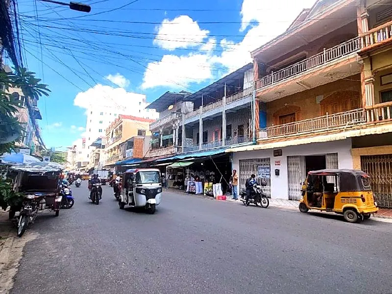 Bank Auction: 12-Bedroom Income Building, 689 m² near Olympic, Phnom Penh, photo 5