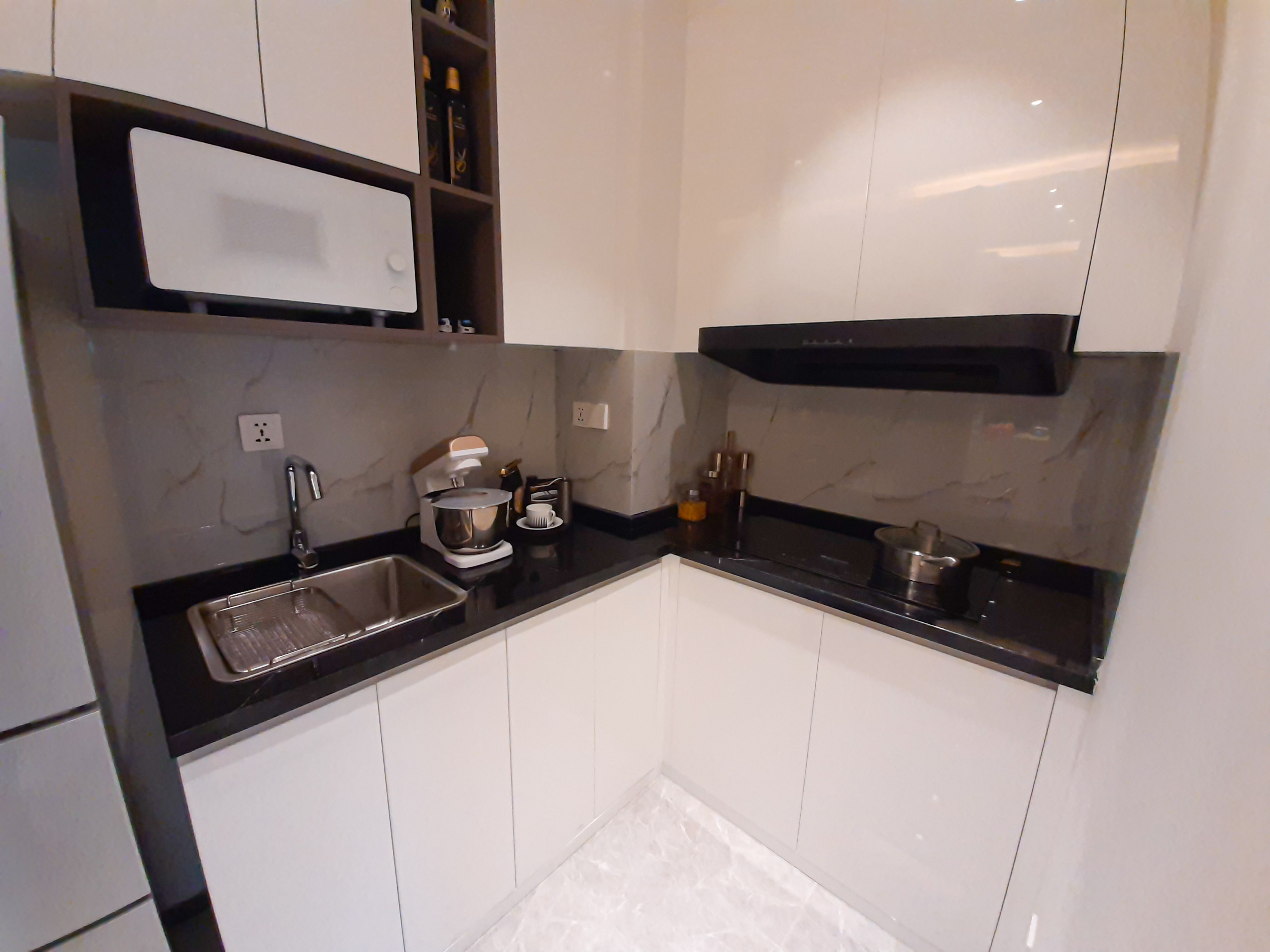 Spacious 1-Bedroom Condo for Sale in Le Condé BKK1, view 3