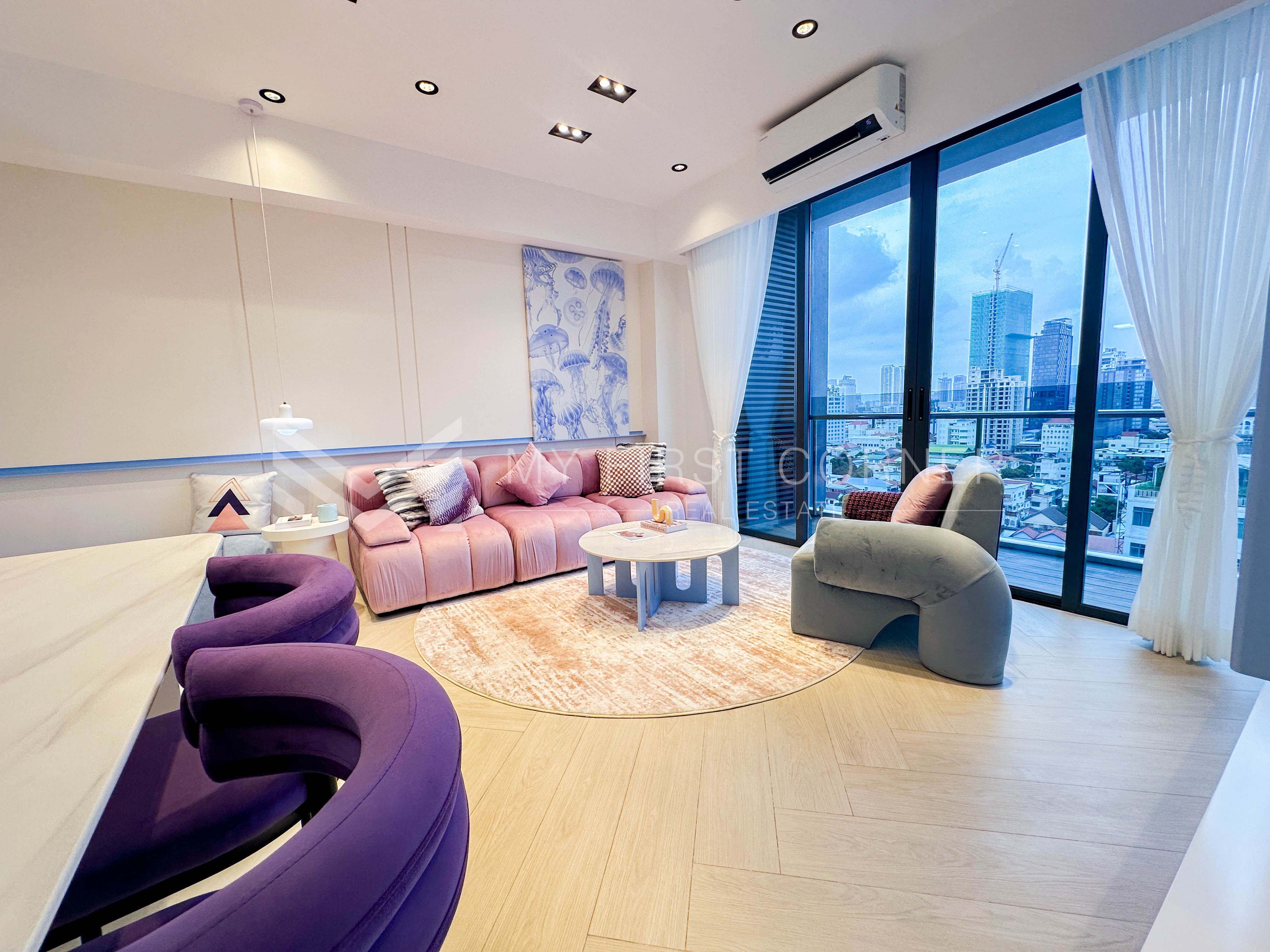 Luxury 1-Bedroom Beachfront | Time Square 10, view 3