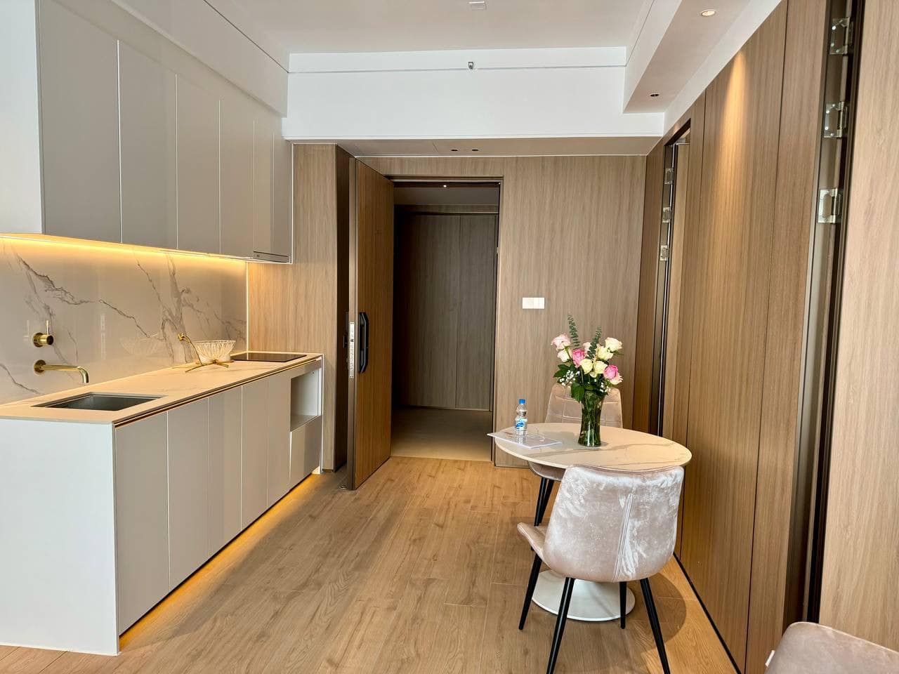 Invest in Riverfront Elegance – 1-Bedroom Condo with Premium Amenities, Phnom Penh