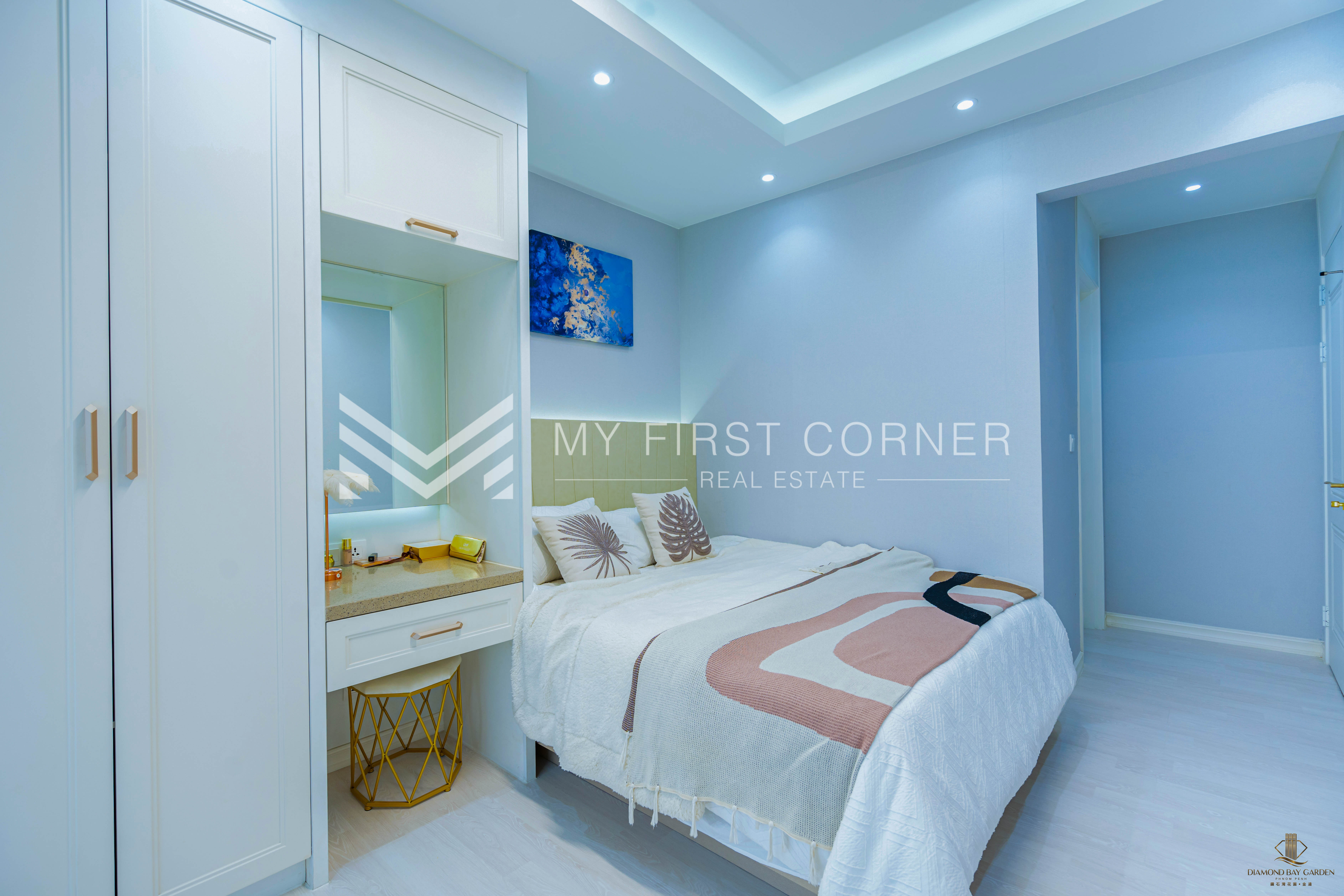 Spacious 2-Bedroom Condo with Panoramic River Views, view 3