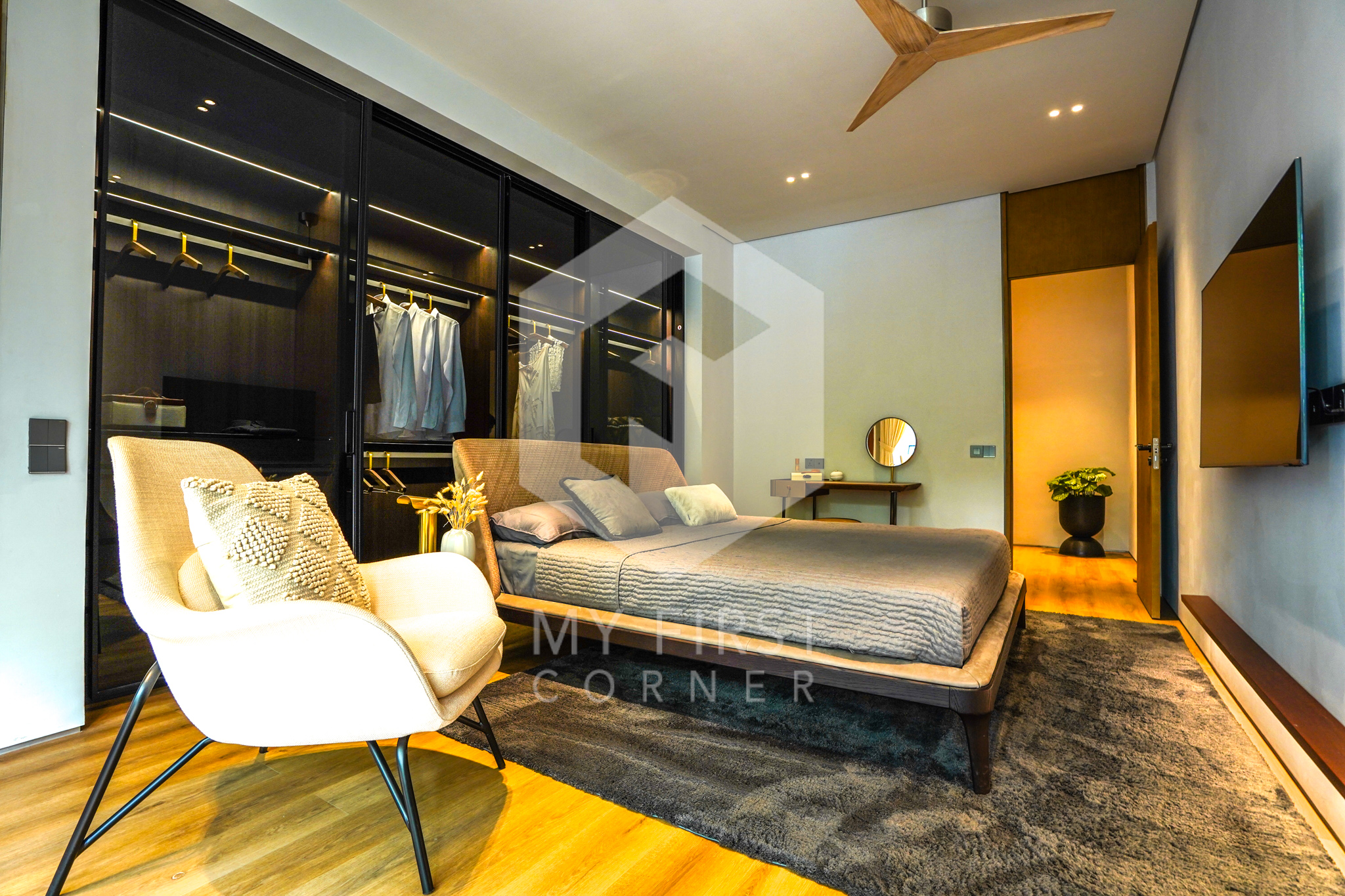 Exclusive 2-Bedroom Condo at Odom Tower, view 4