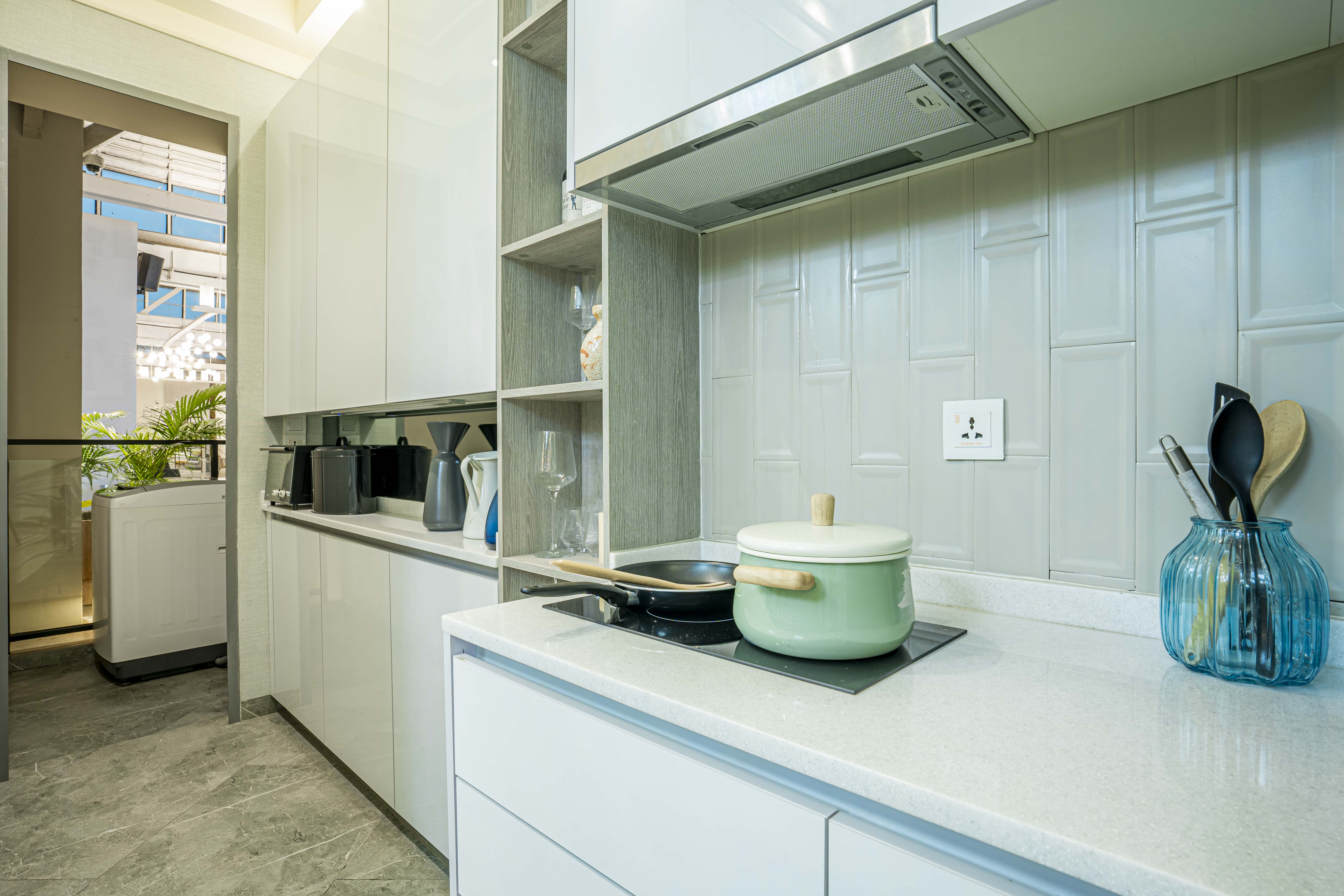 Luxurious 2-Bedroom Duplex at Urban Village, view 2