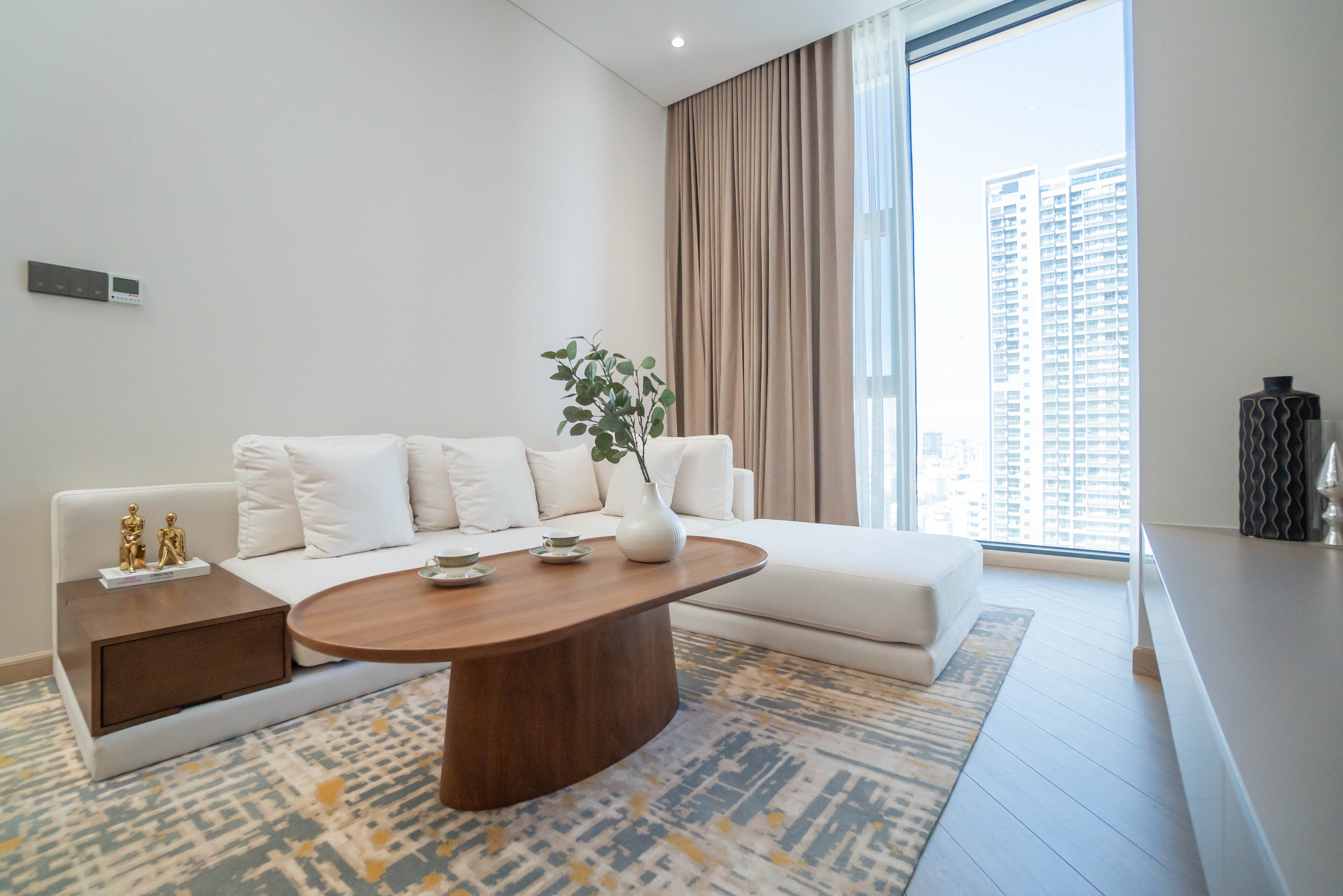 Luxury 2-bedroom condo for sale Phnom Penh, view 2