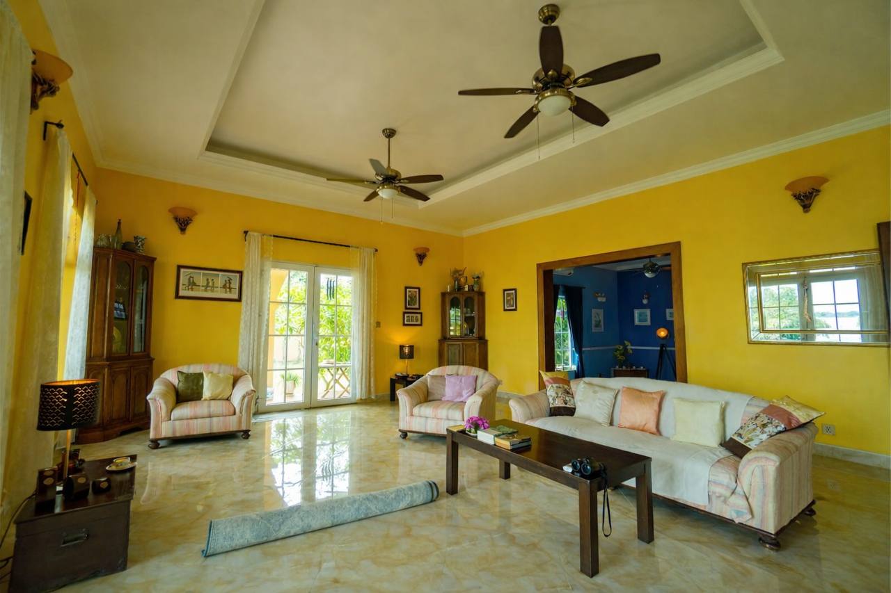 Modern 4BR Villa in Kien Svay For Sale, view 3