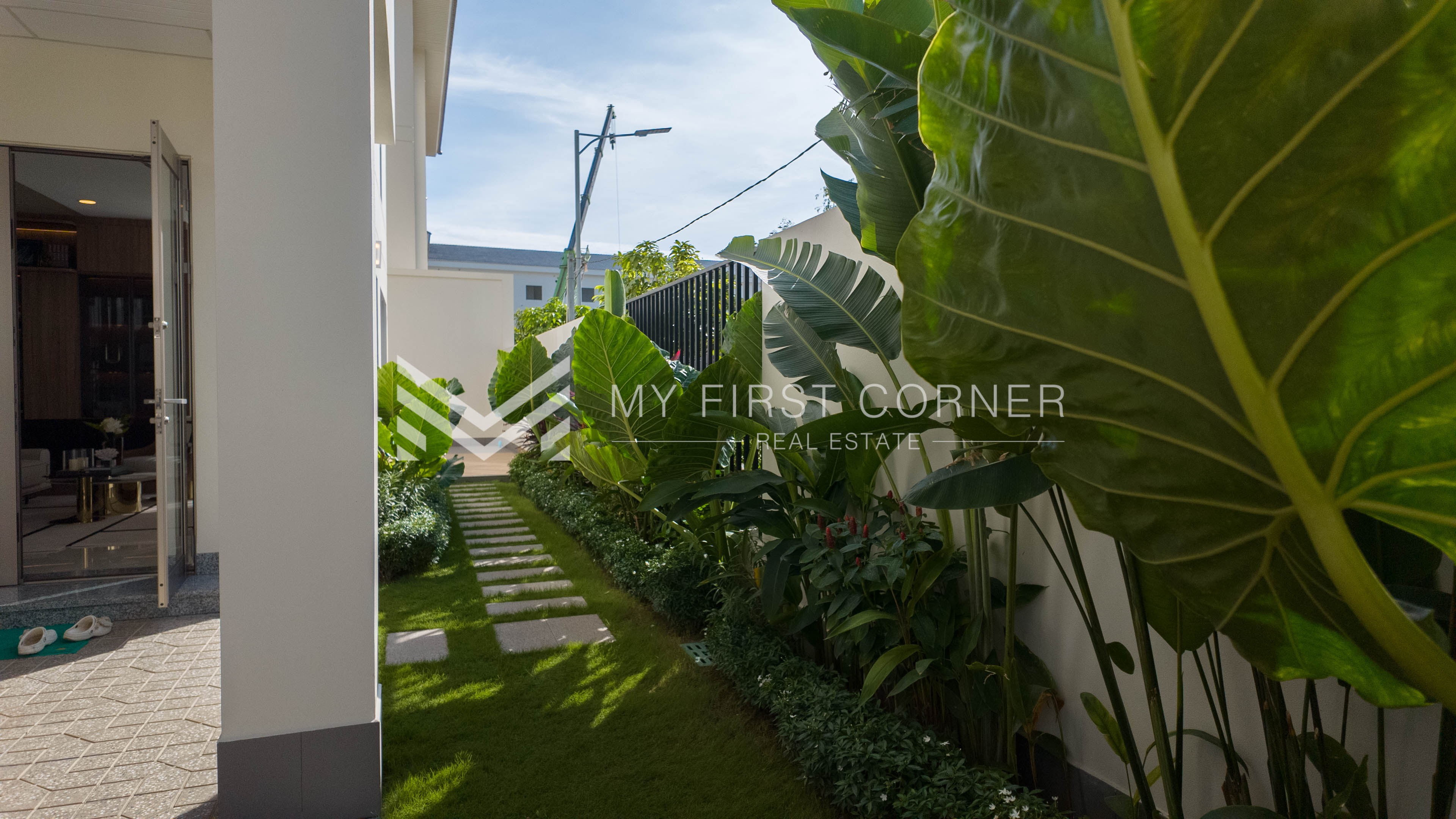 Modern 4BR Villa Phnom Penh City Center, view 2