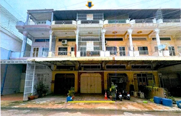Land & Link House in Khan Toul Kork, Phnom Penh, photo 2