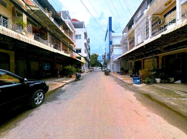 Land & Link House in Khan Toul Kork, Phnom Penh, photo 4