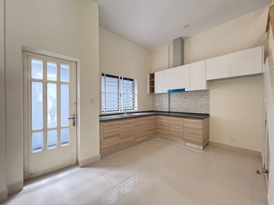 Affordable shophouse near National Road 1, Chbar Ampov, Chbar Ampov, Phnom Penh