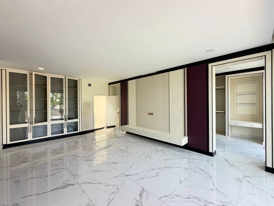 Detached Villa On Main Eco Sunrise Road, Boeung Snor, view 5