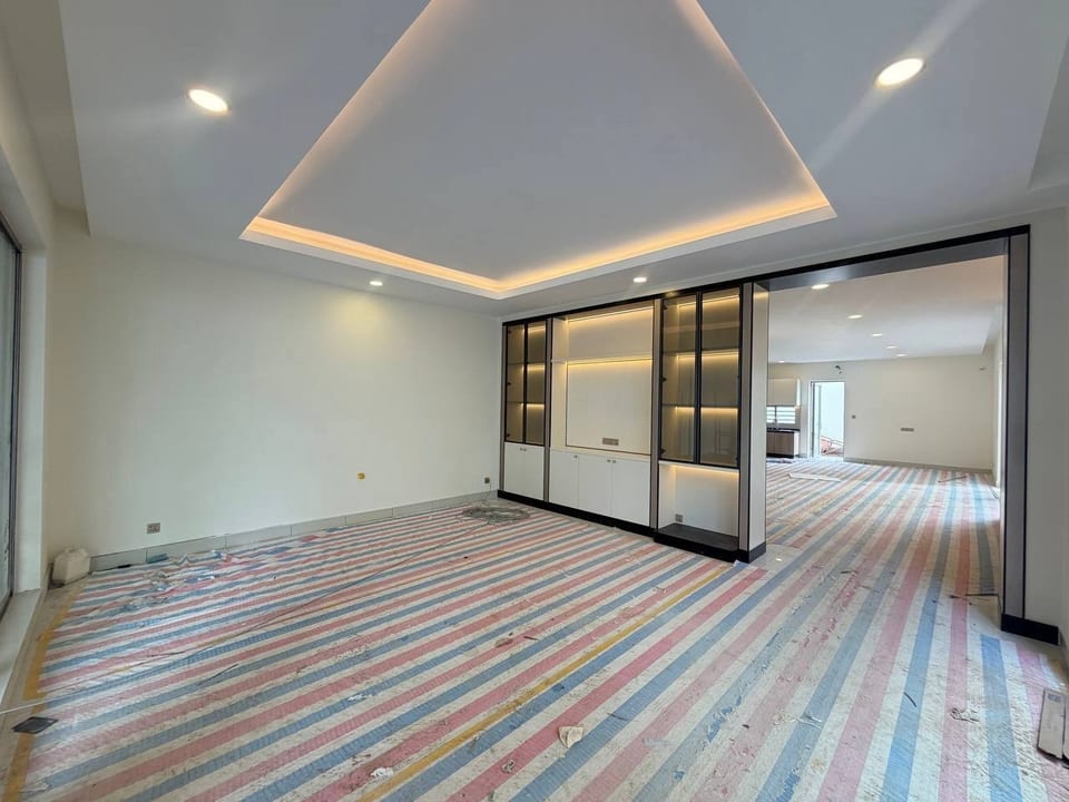 East Facing Twin Villa with Extra Rear Space, Boeung Snor, view 3
