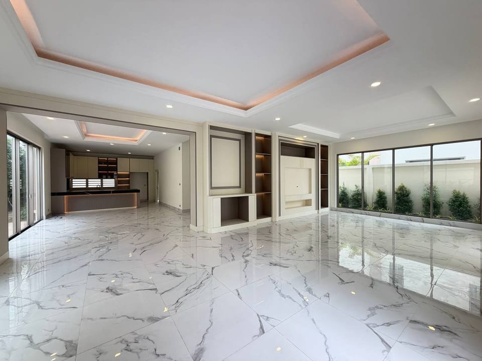 Five-bedroom Prince villa for sale in Eco Poli, Phnom Penh, view 2