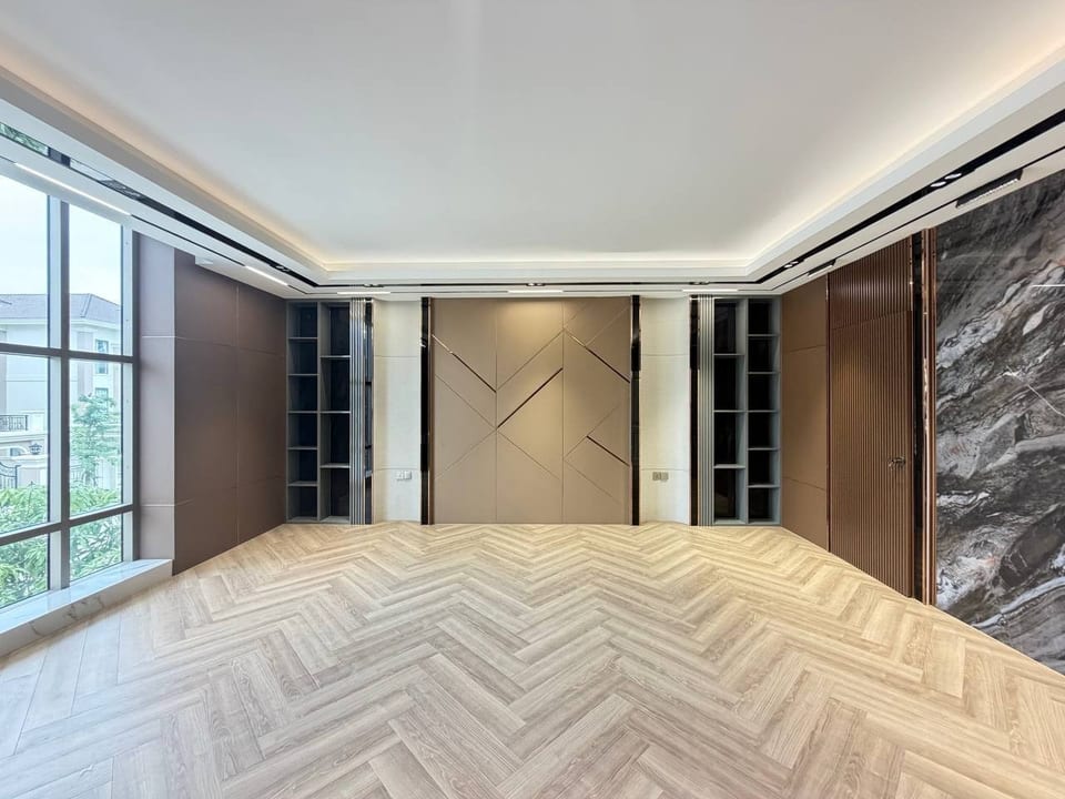 Five-bedroom Prince villa for sale in Eco Poli, Phnom Penh, view 6