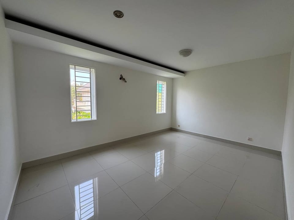 Four Bedroom Shophouse on Polaris Boulevard, Boeung Snor, view 3