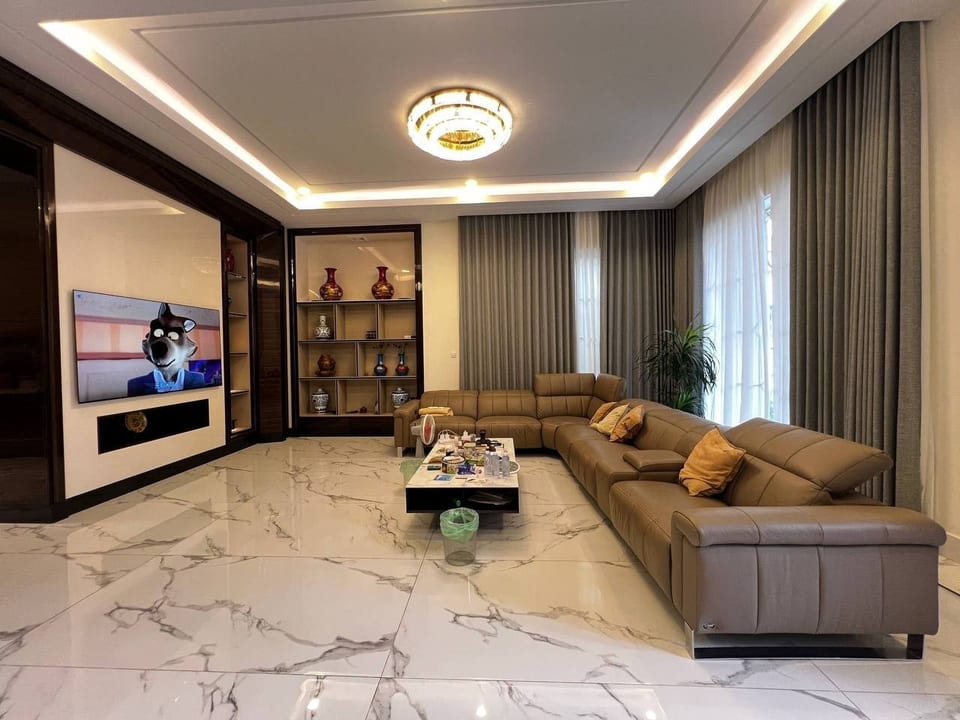 Fully Furnished Queen Villa, 534sqm Plot, Boeung Snor, view 2