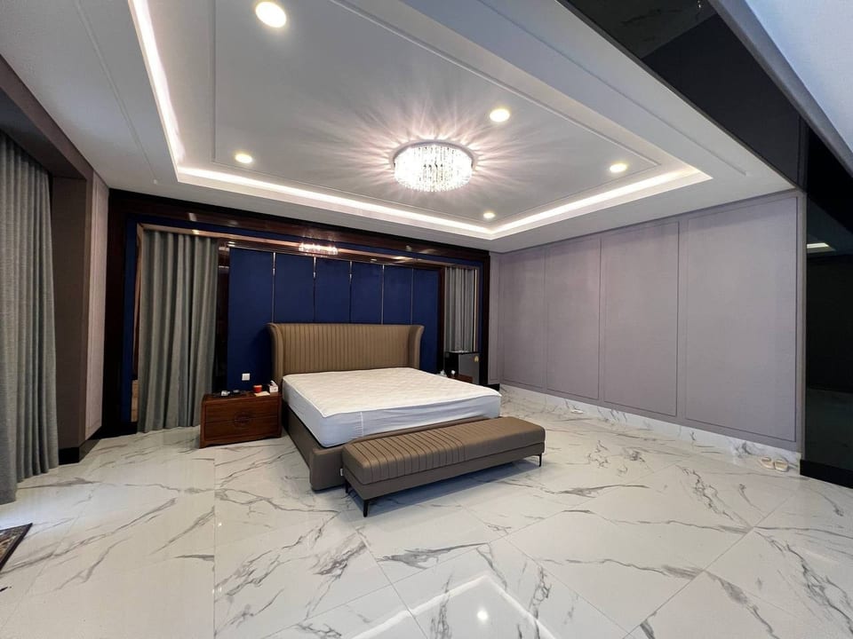 Fully Furnished Queen Villa, 534sqm Plot, Boeung Snor, view 6