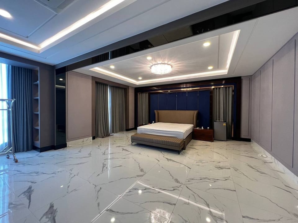 Fully Furnished Queen Villa, 534sqm Plot, Boeung Snor, view 7