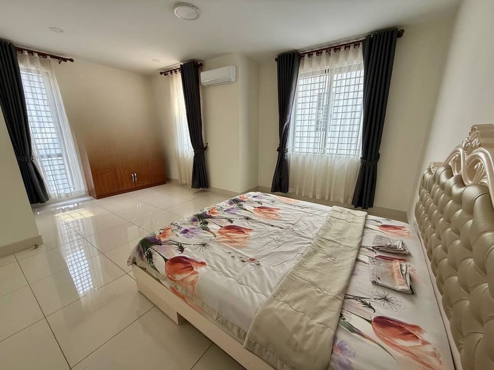 Furnished Four-Bedroom Twin Villa, East-Facing, in Boeung Snor, view 6