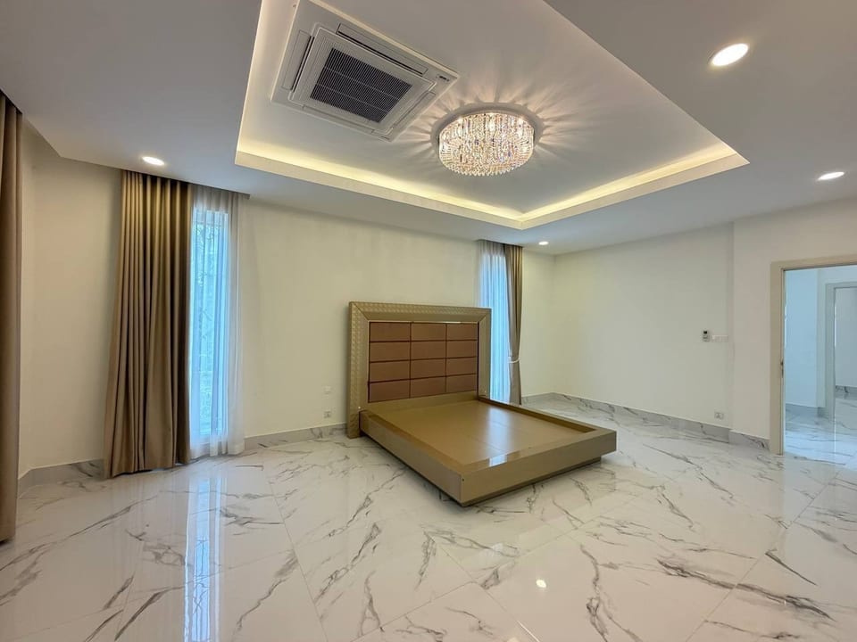 Furnished Prince B Corner Villa, Garden Outlook, view 6