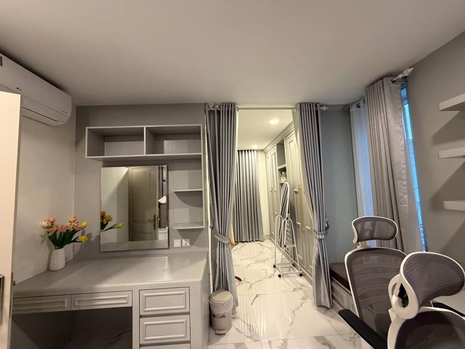 Grand Corner Villa, Five-Plus-One Bedrooms, Borey Peng Huot, view 3