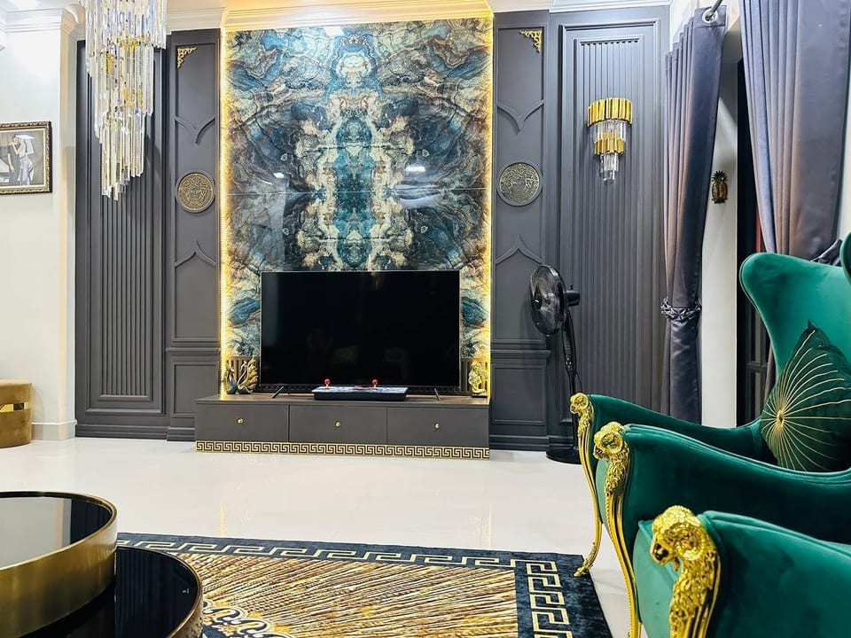 Grand Interior Link Villa with Hard Title, Peng Huot, view 2