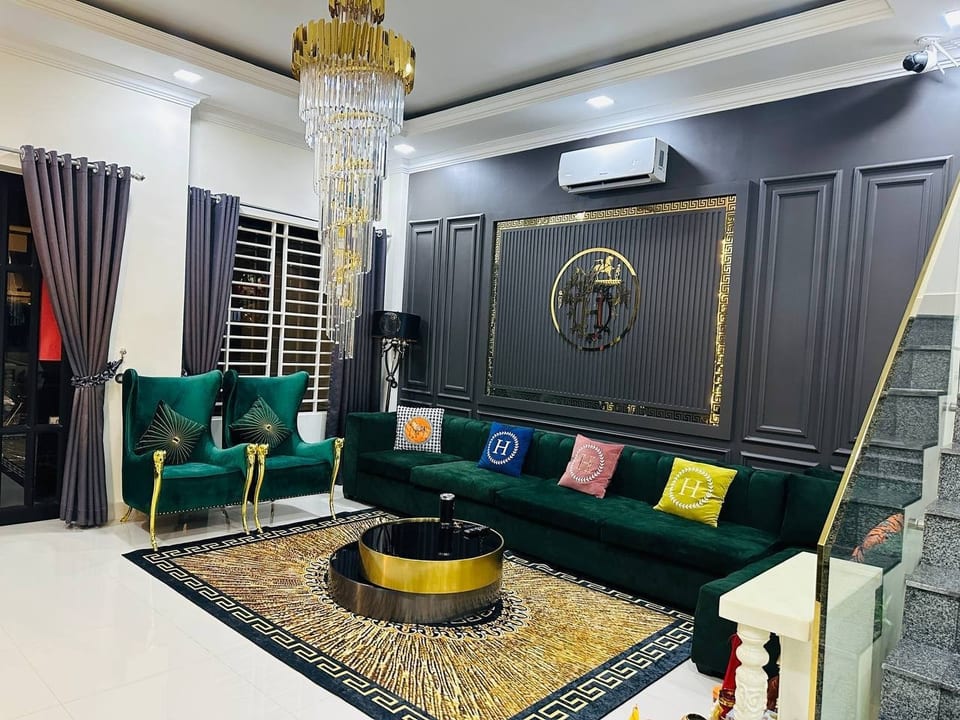 Grand Interior Link Villa with Hard Title, Peng Huot, view 5