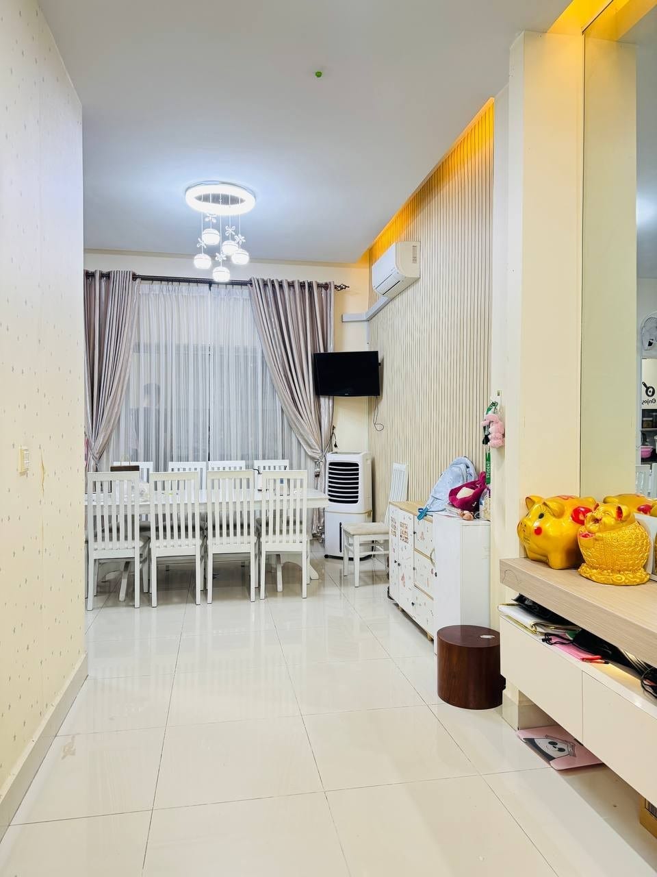 Grand Seven Bedroom King Villa, Boeung Snor, view 7