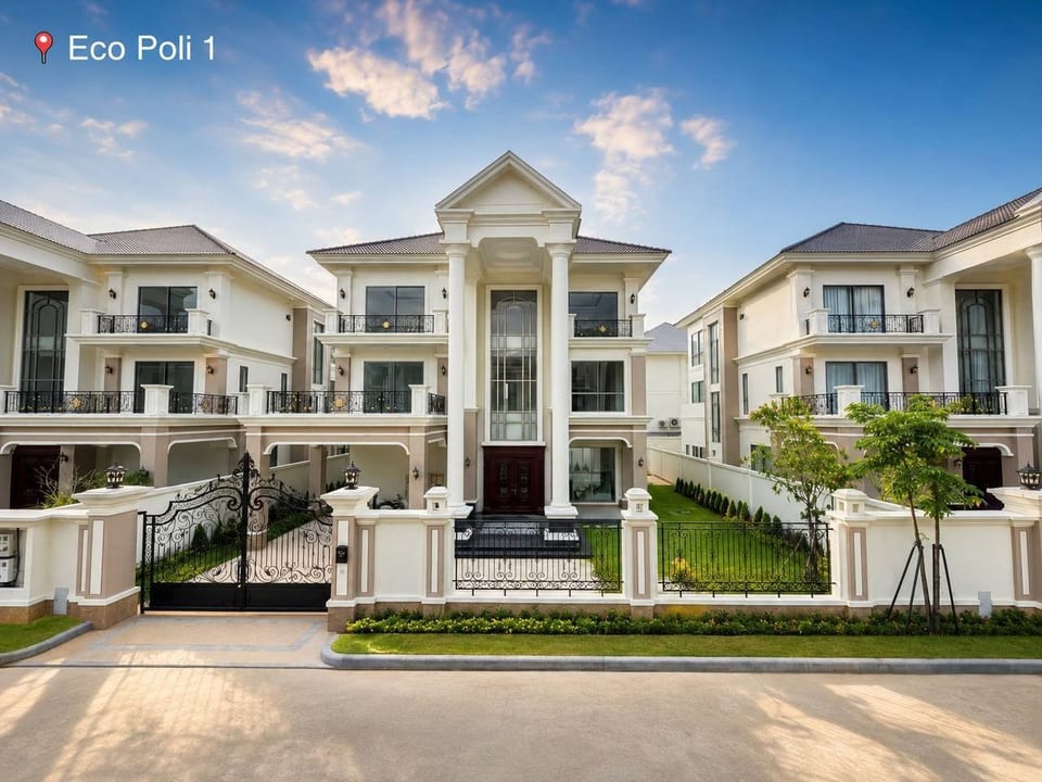 Grand Six-Bedroom Queen Villa, Southeast Facing, Boeung Snor, Chbar Ampov, 金边