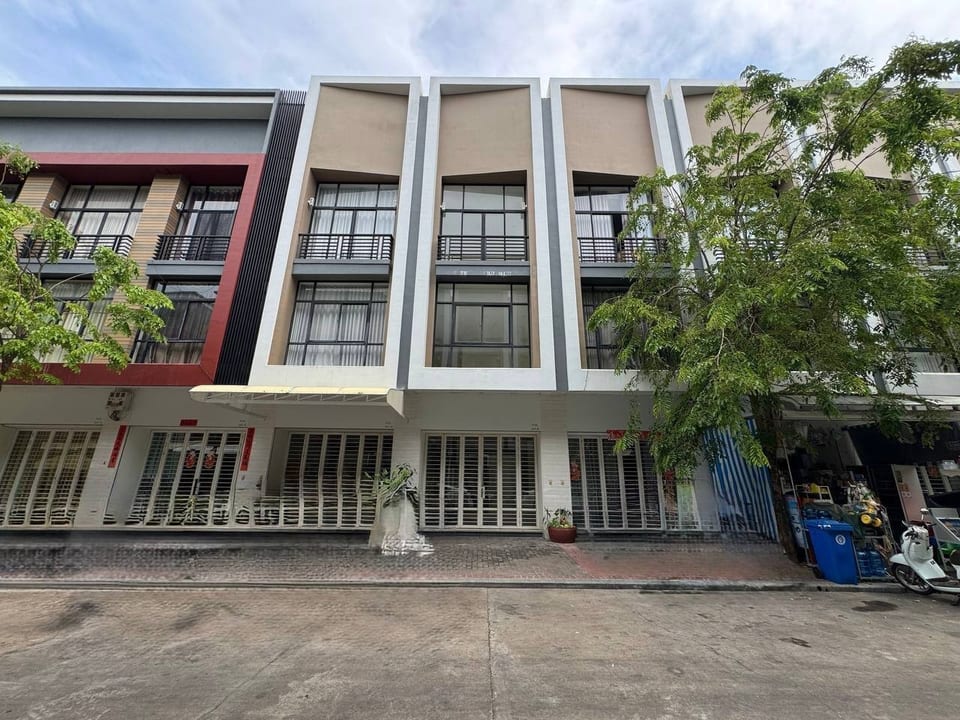 Main-road shophouse investment, Cluster Boulevard, Chbar Ampov, view 2