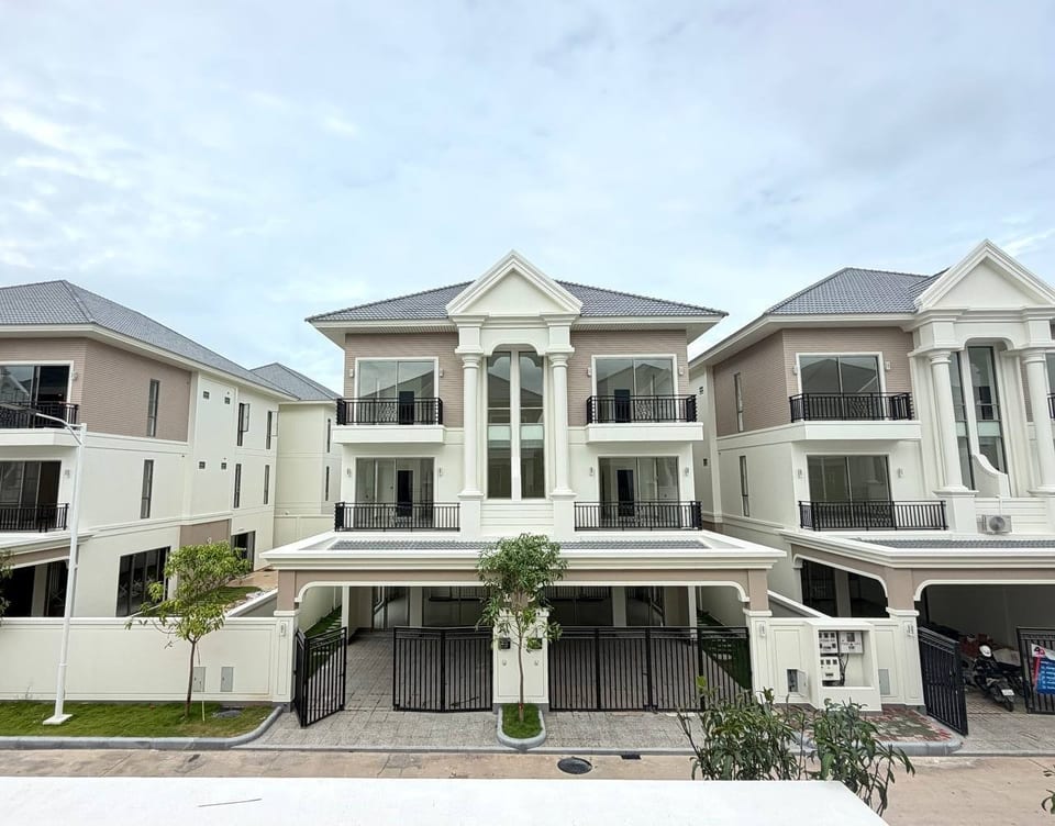 Move-In Twin Villa, Quiet Setting, Eco Poli, Boeung Snor, Chbar Ampov, Phnom Penh