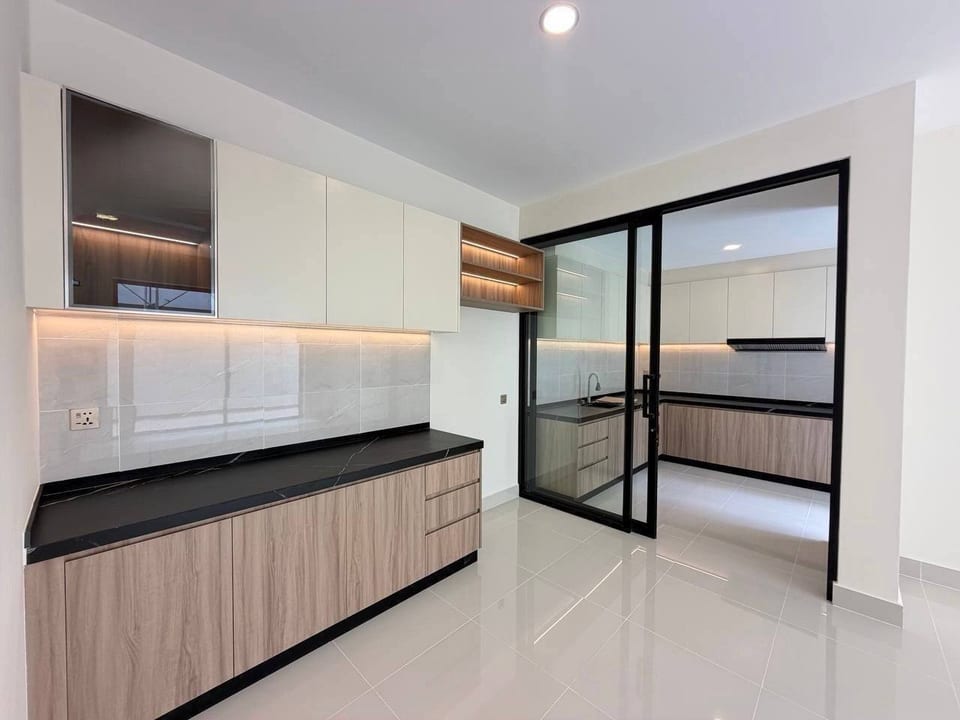 New Four Bedroom Corner Twin Villa, Eco Poli 1, Boeung Snor, view 4