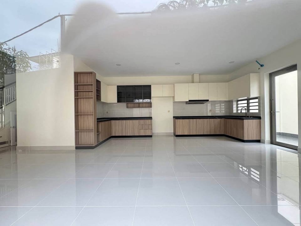 Spacious Corner Twin Villa in Borey Peng Huot, Eco Poli, view 8