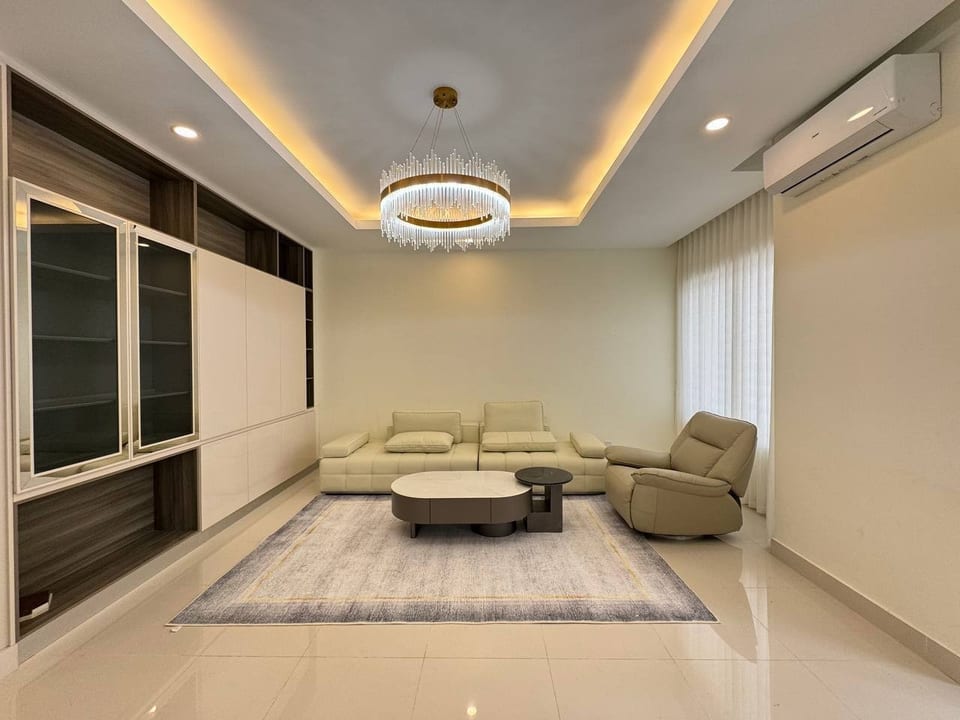 Tenanted Twin Villa, Hard Title, Chbar Ampov, view 2