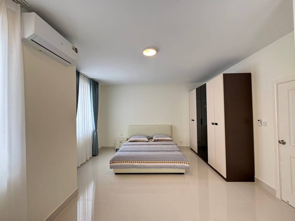 Tenanted Twin Villa, Hard Title, Chbar Ampov, view 7