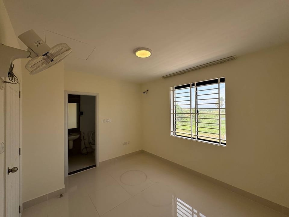 Three Bedroom Corner Villa, Boeung Snor With Rear Garden Land, view 4