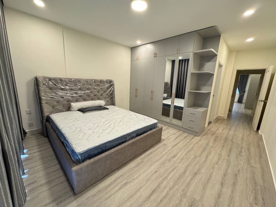 Turnkey Shophouse with Furniture, Eco Sunrise, view 4
