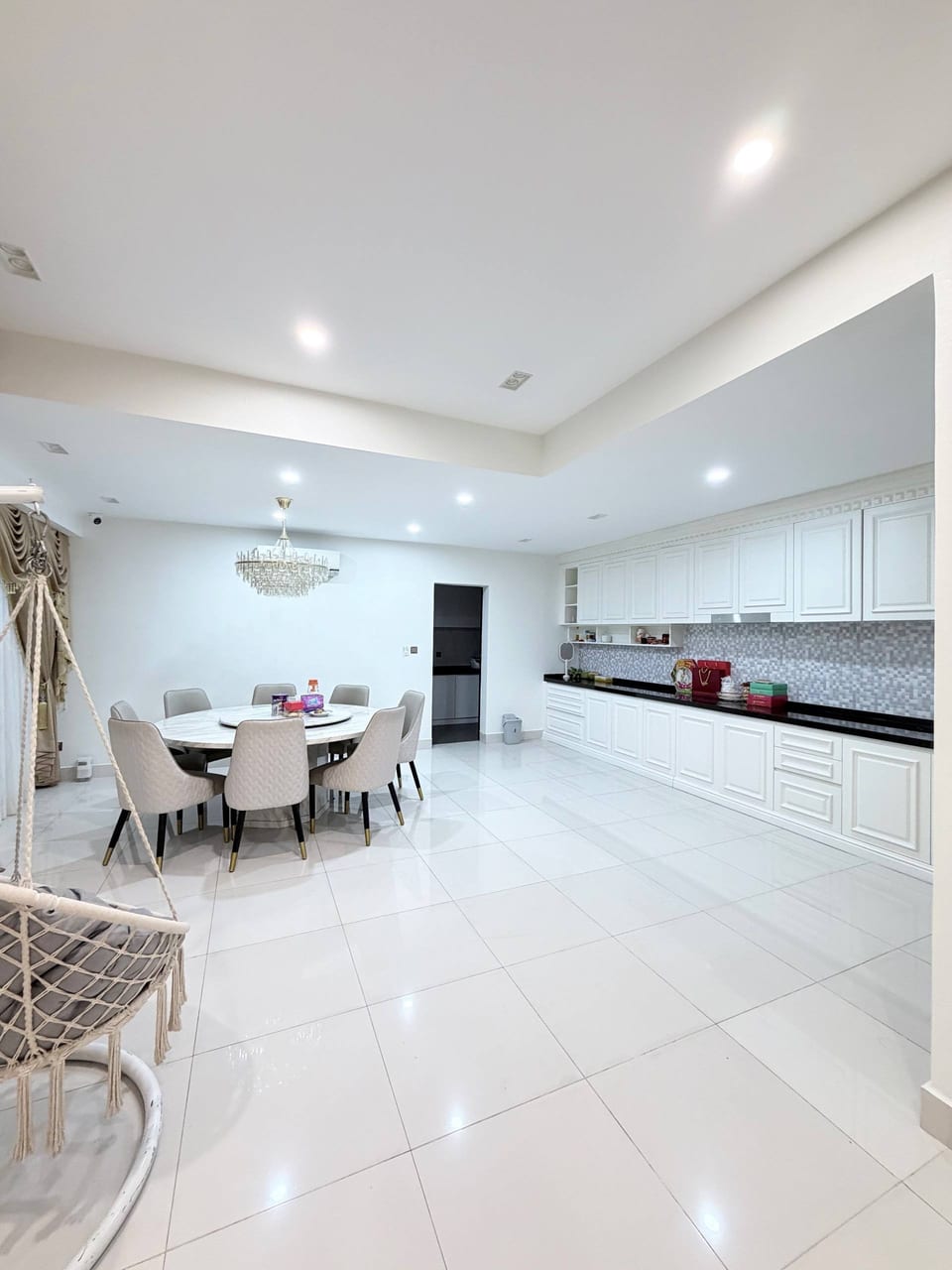 Two Villas Joined Into One, Ready to Occupy, Chbar Ampov, view 3