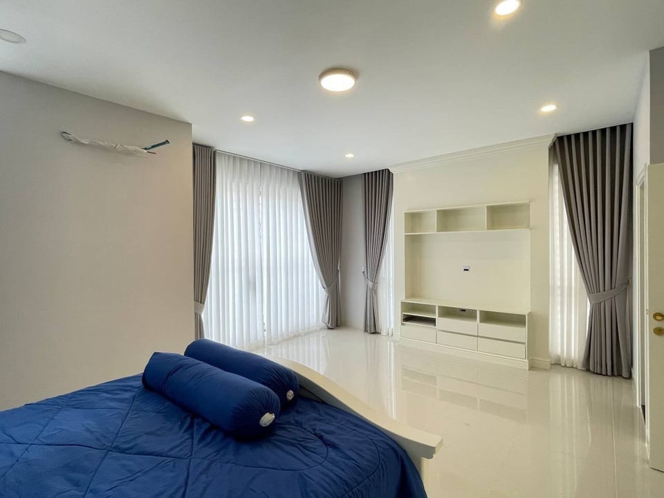 Two Villas Joined Into One, Ready to Occupy, Chbar Ampov, view 8